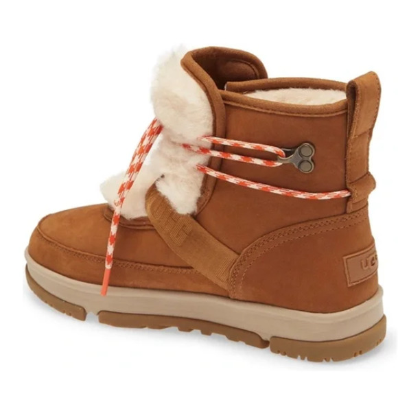 NWT UGG | Classic Weather Hiker Boots In Chestnut Size 7.5 - Picture 3 of 8